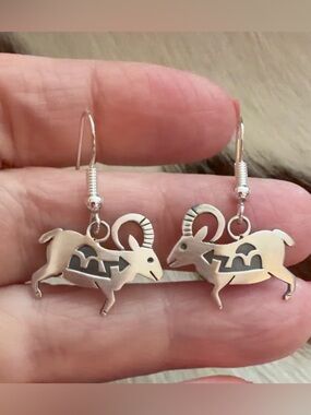 ❤️ Native American Artisan Sterling Silver Mountain Goat with Symbols Earrings